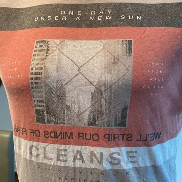 Express Small Graphic Print Short Sleeve T Shirt NYC - Picture 2 of 7